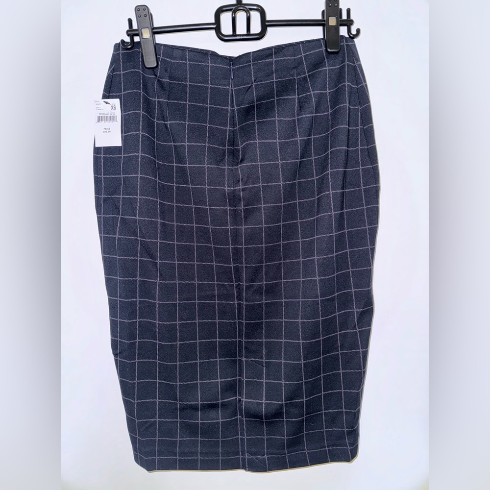 Maternity business skirt A pea in the pod NWT
